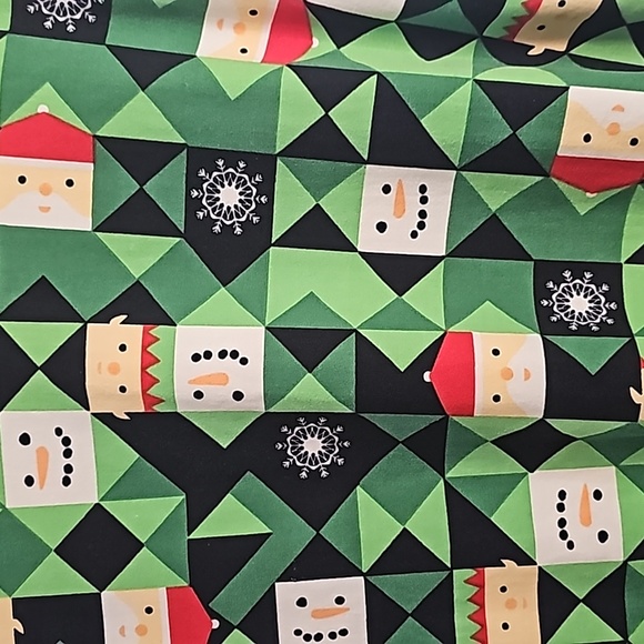 Lularoe Christmas t-shirt size xxs - Picture 2 of 6